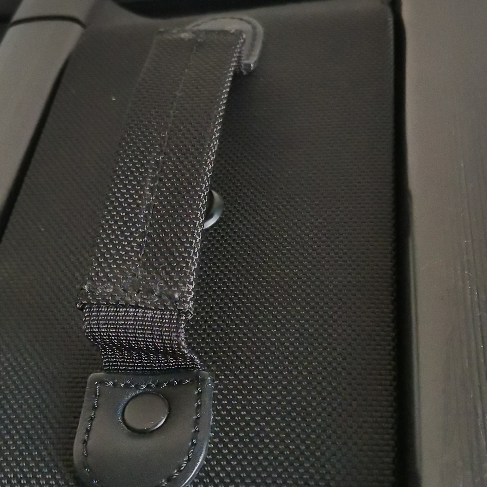 Briggs and Riley 2 wheel cabinbag - Picture 2 of 11